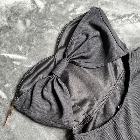 Peplum Doll Bow Top - Picture 3 of 4